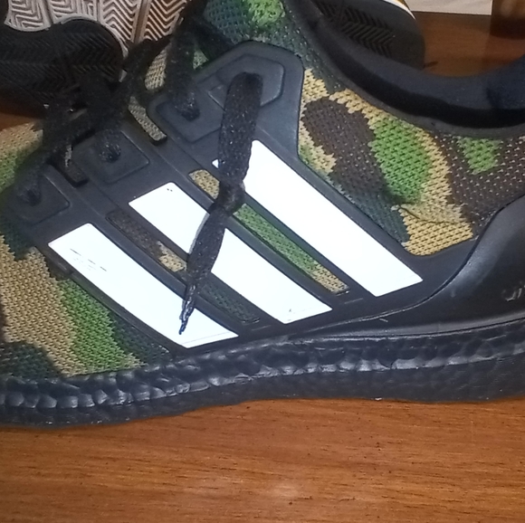 Adidas Ultraboost - Picture 2 of 12
